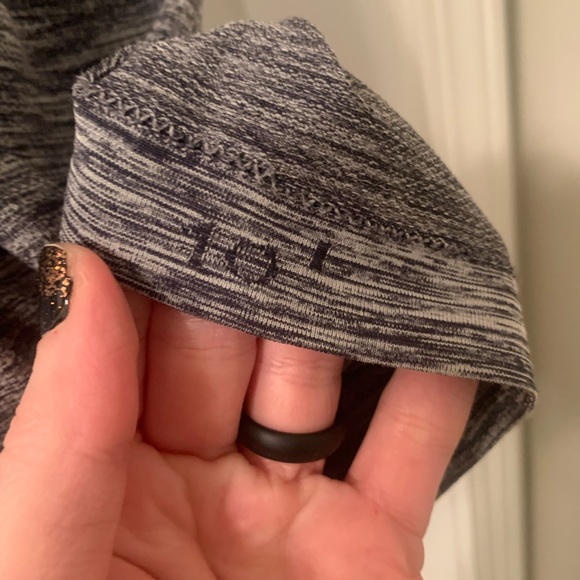 Lululemon Swiftly Short Sleeve Size 10 EUC Heathered Cadet Blue - Picture 4 of 5